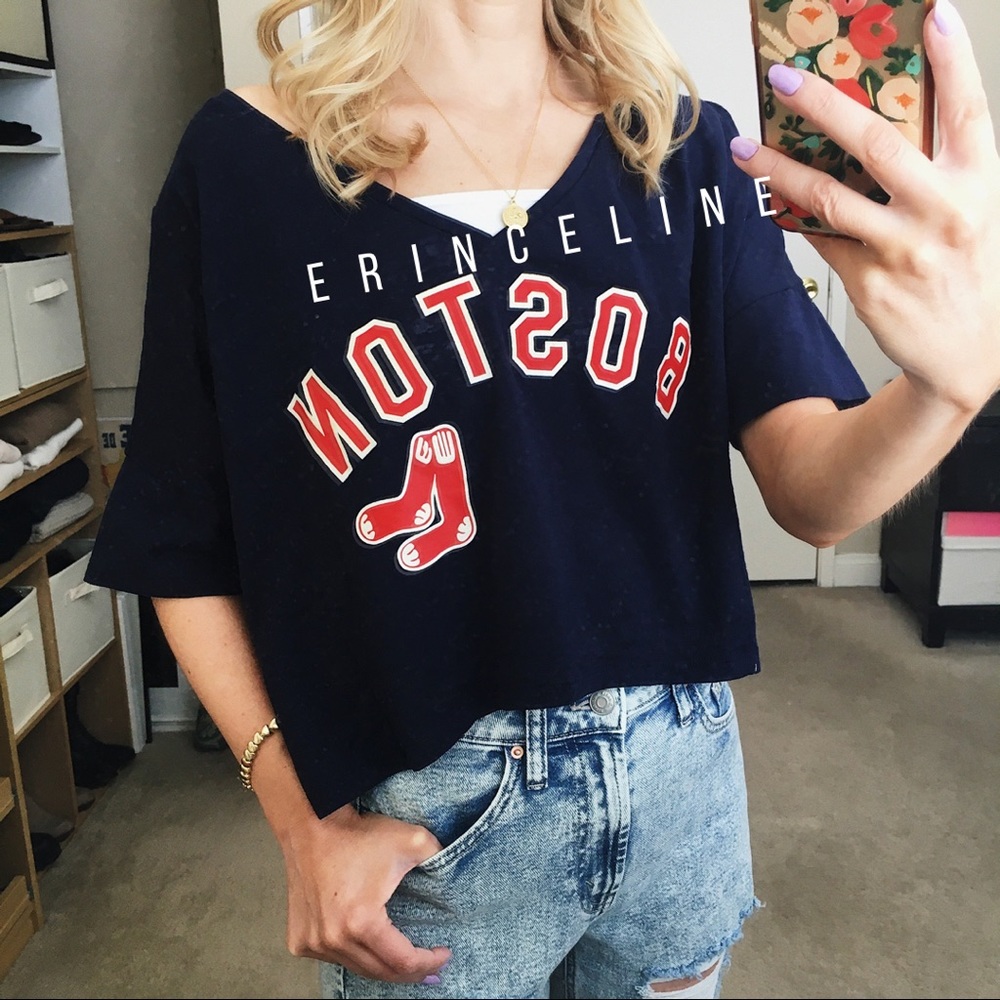VS PINK Boston Red Sox Cropped Oversized Tee - Picture 1 of 12